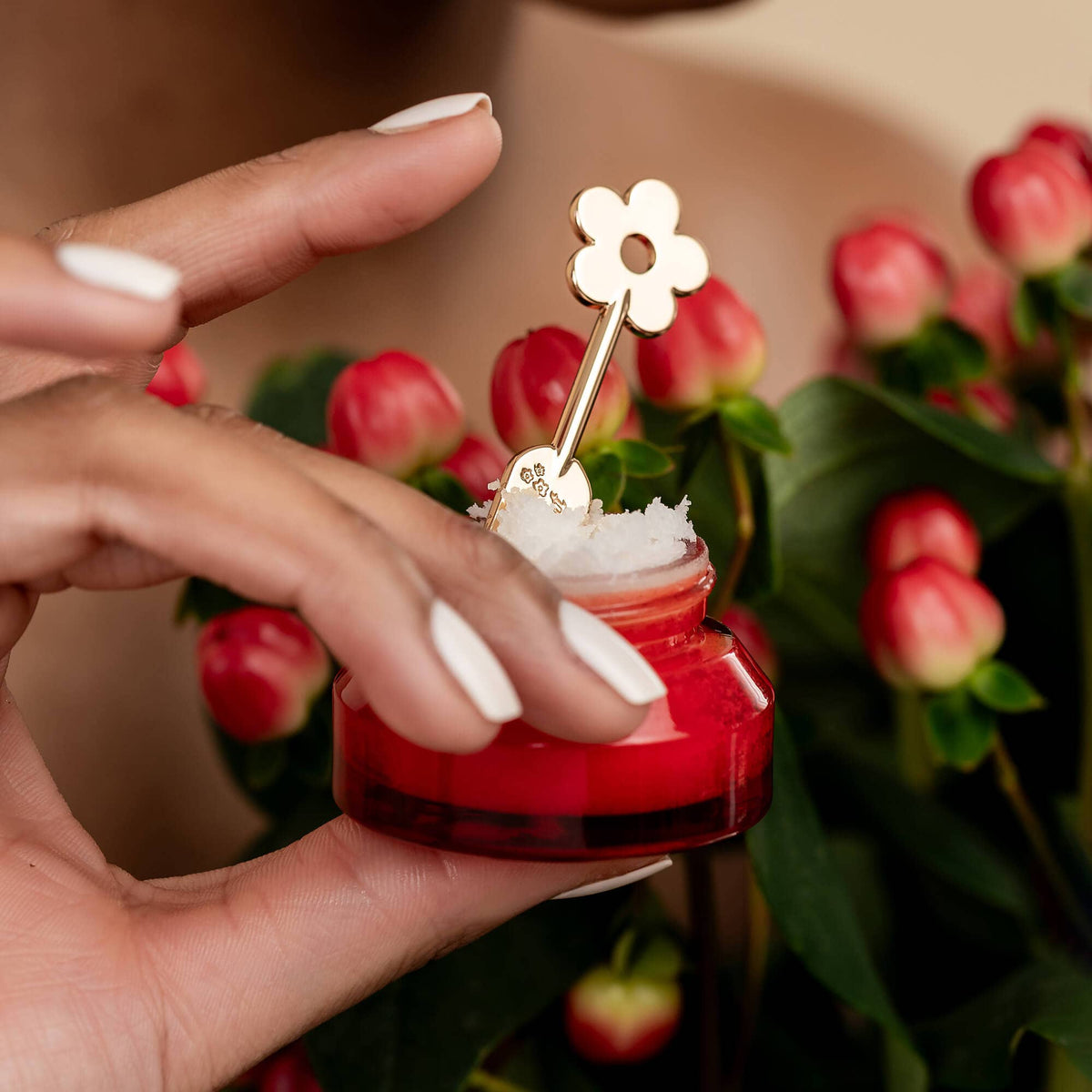 Poppy & Pout Lip Care Spatula - Gold Daisy