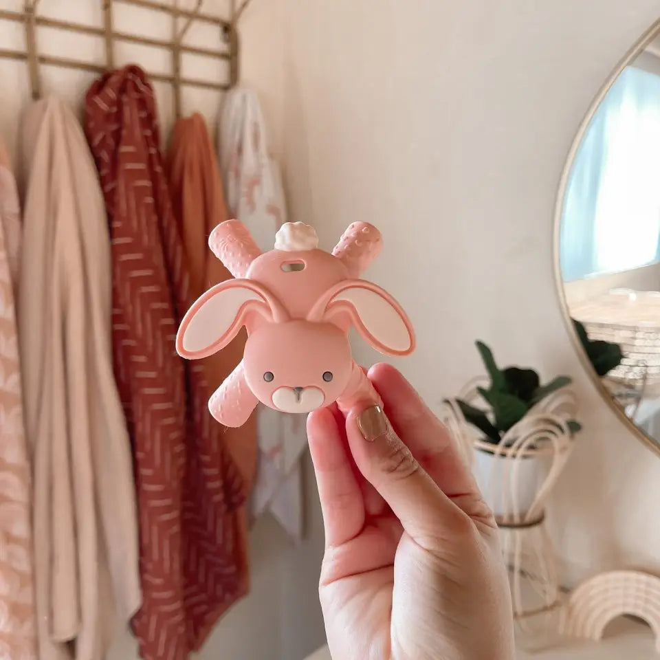 Ritzy Teether