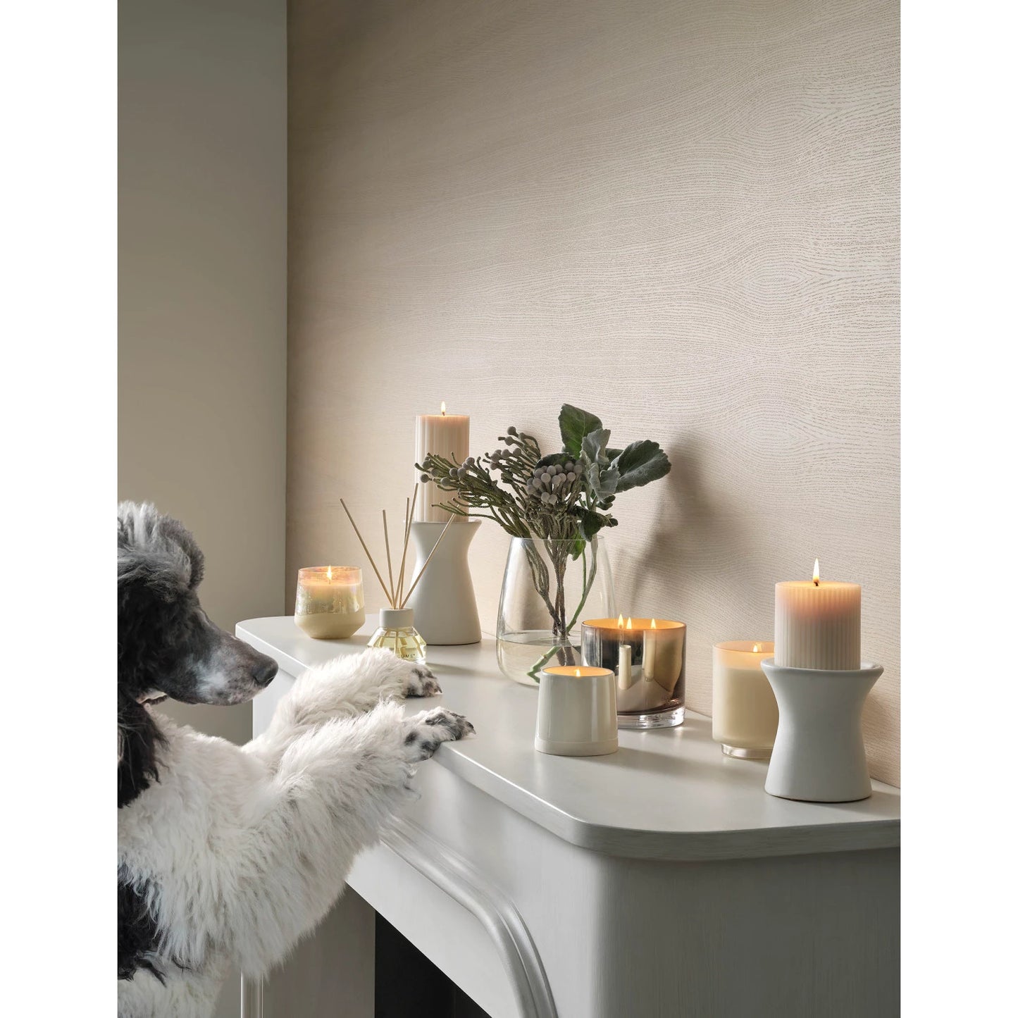 8.3oz Boxed Crackle Glass Candle