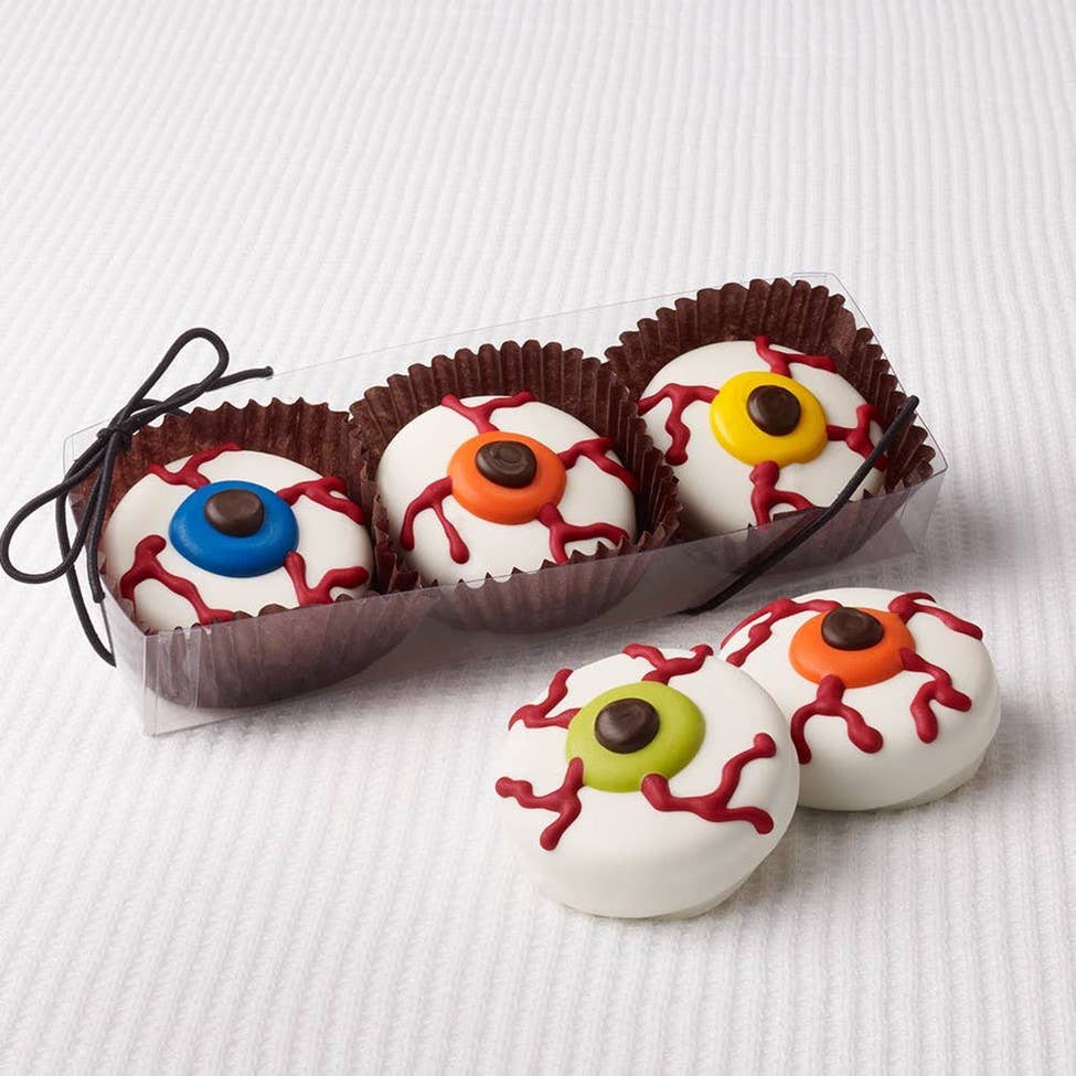 Chocolate Covered Halloween Eyeball Oreos