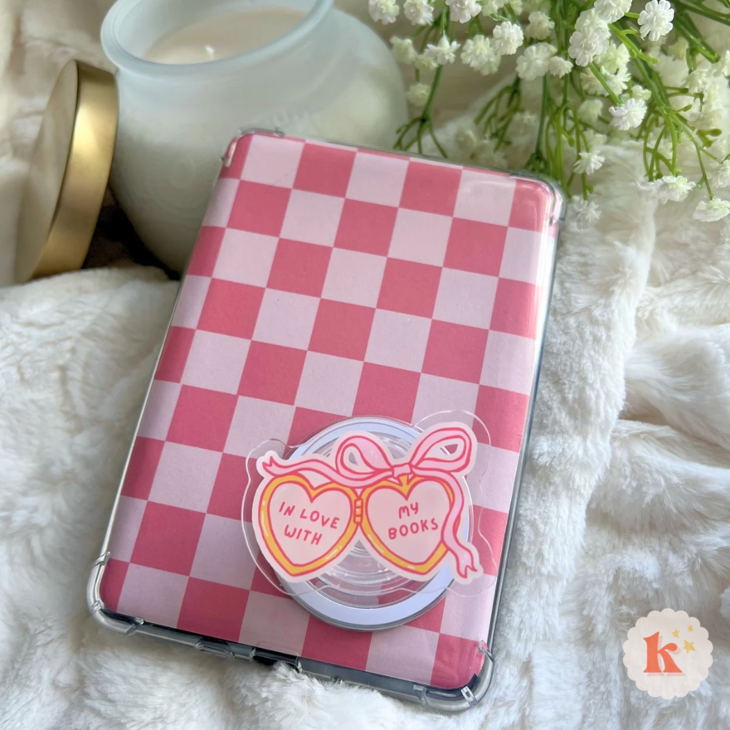"In Love with My Books" Kindle Grip