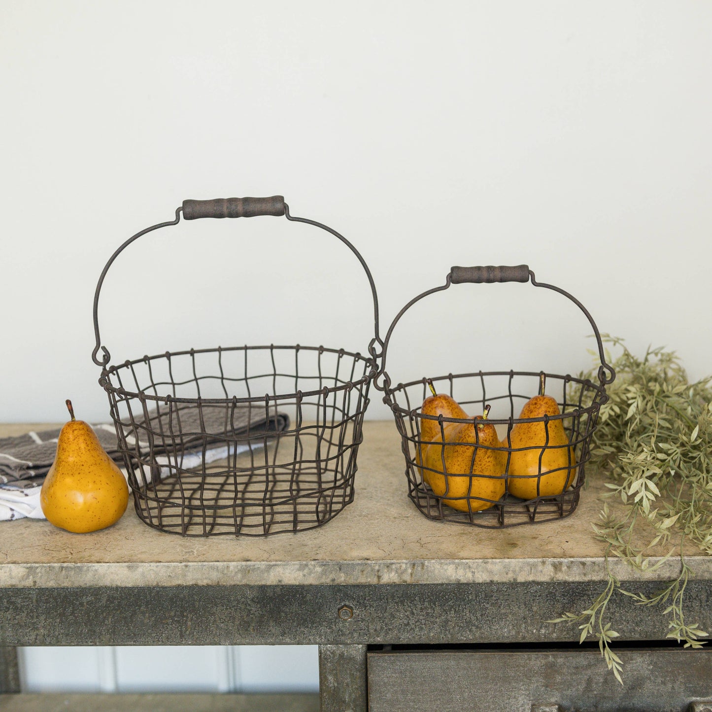 Wire Baskets with Handle