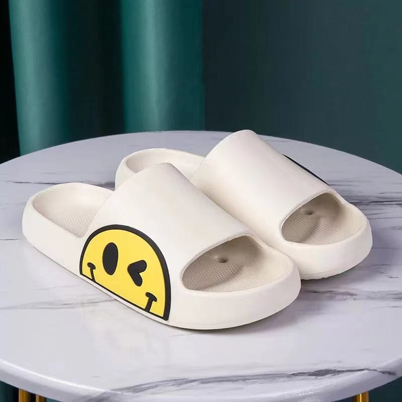 Women's Smiley Slippers