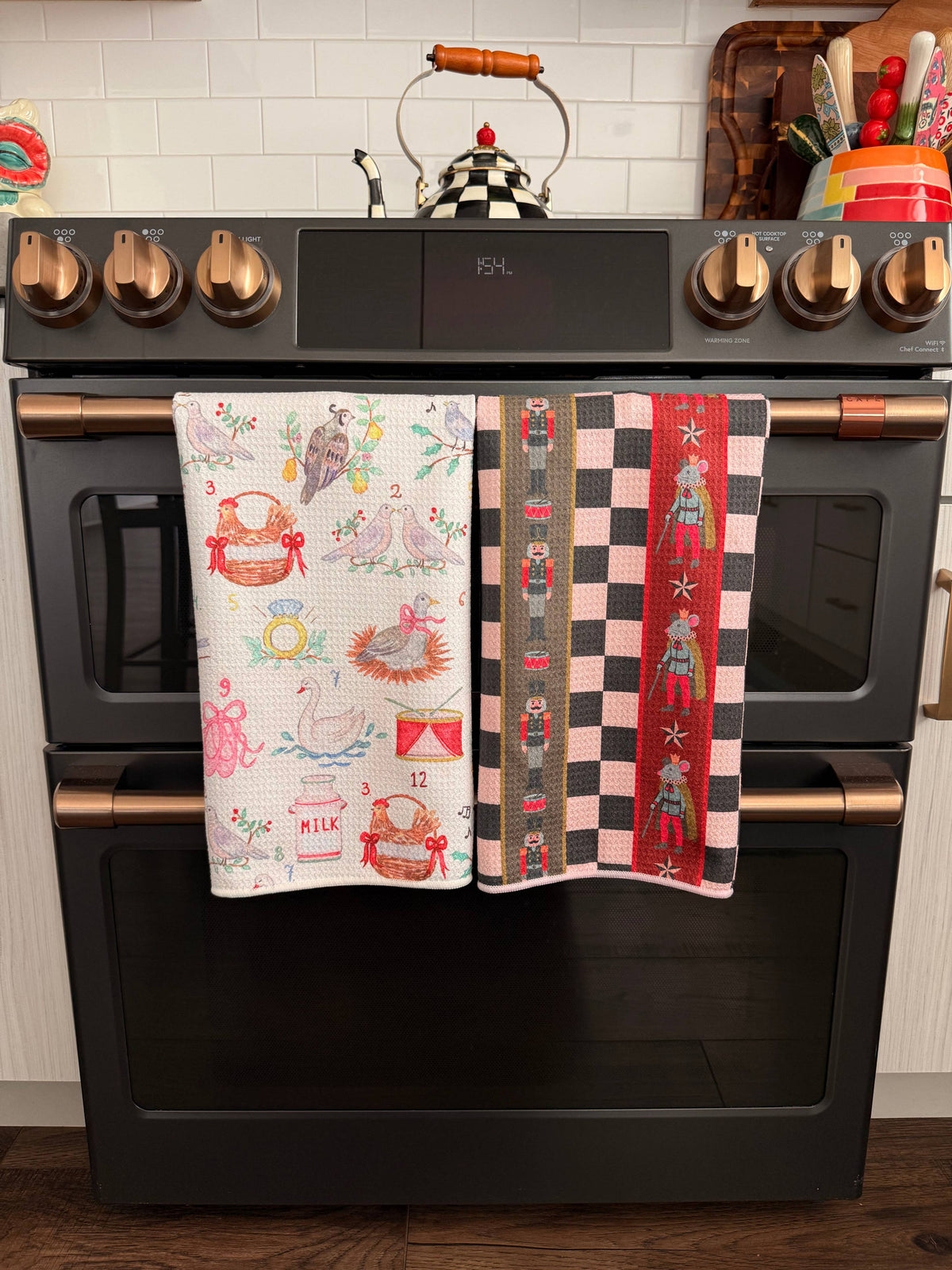 Partridge Tree: Double-Sided Hand Towel
