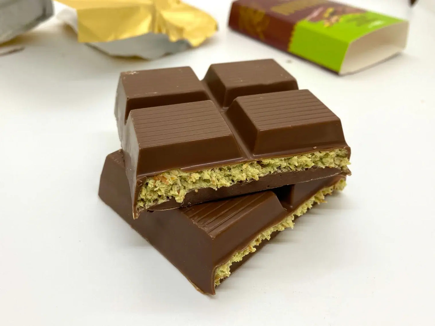 Pistachio Praline Dubai Chocolate Bar – Crispy