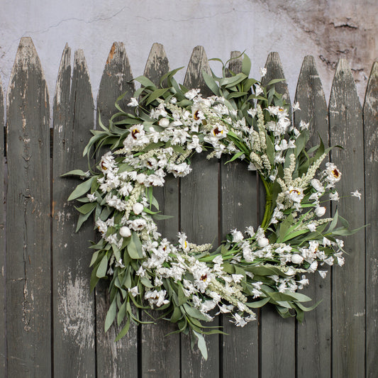20" White Daisy & Cream Heather Wreath