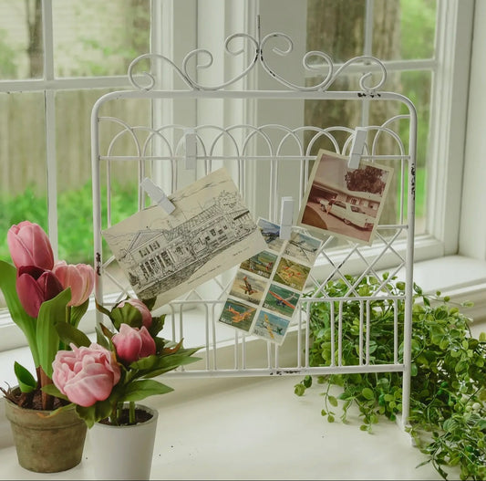 18" White Tabletop Gate