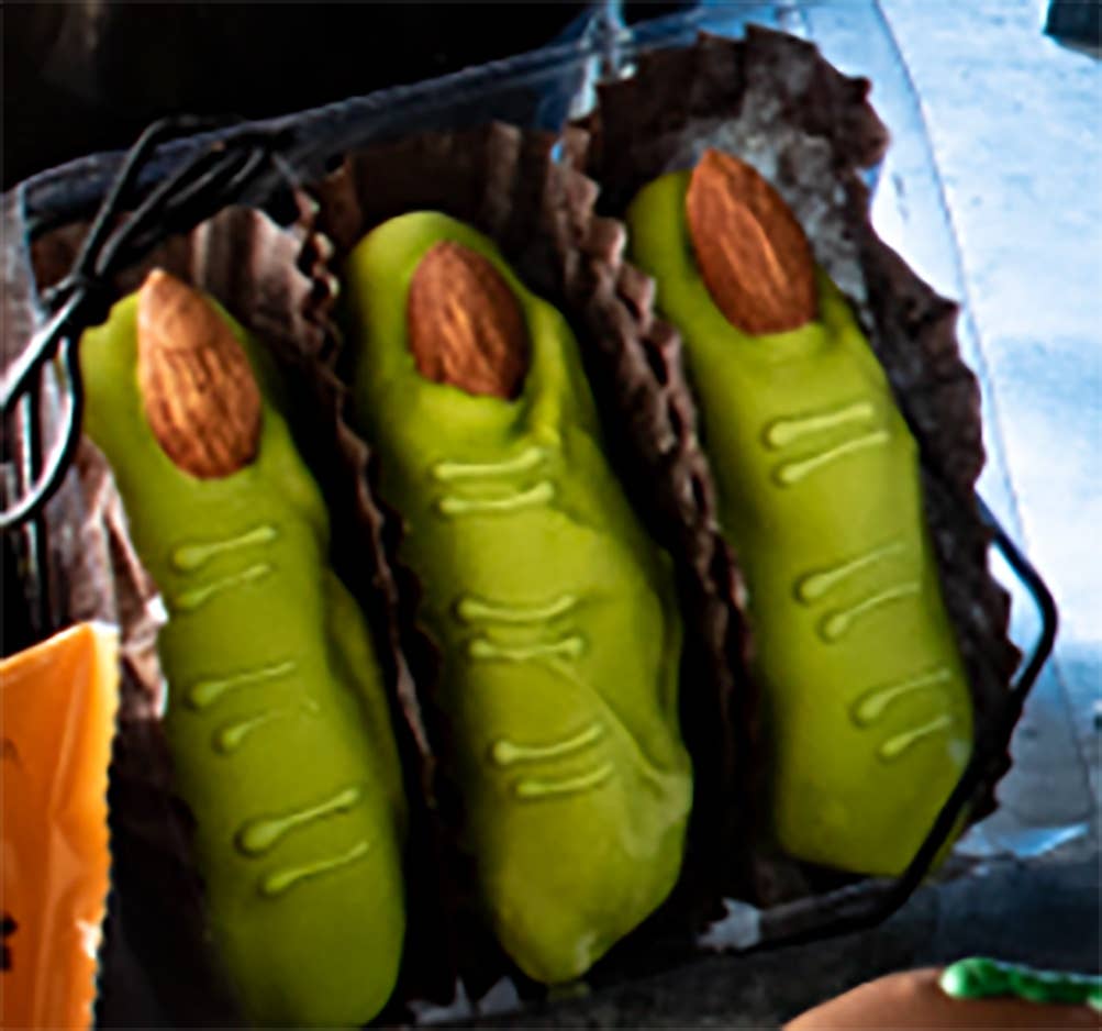 Halloween Almond Brag Witch's Fingers